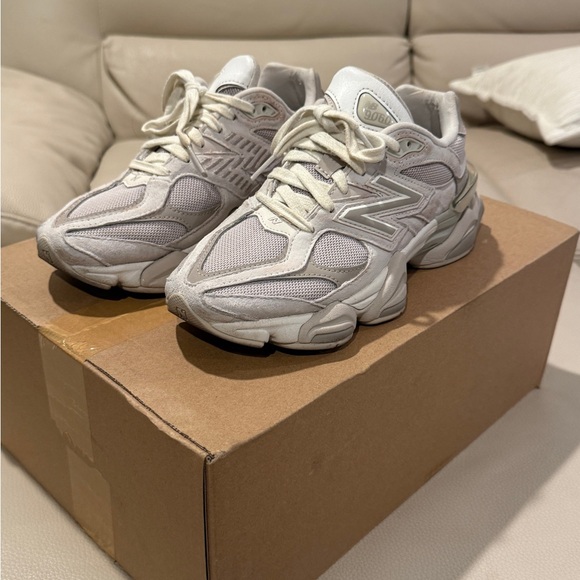 New Balance 9060 ‘Grey Moonbeam’  Size 5 Men’s EUR 37.5   US Women’s 6.5 - Picture 2 of 6